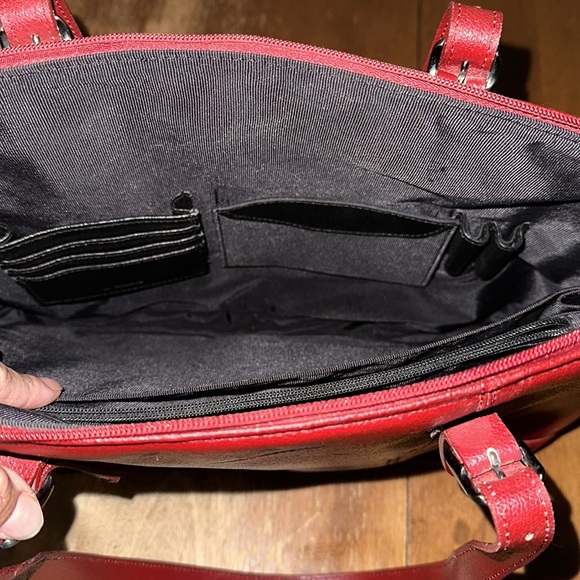 El Portal Red Leather Bag - Picture 11 of 13